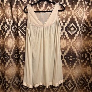 Women’s Vintage Vanity Fair Night Dress, Night Gown, Moo Moo, Size Large
